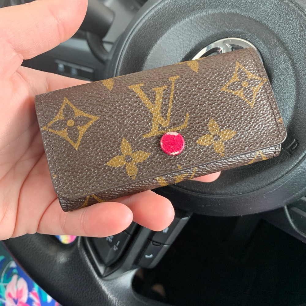 Louis Vuitton 4 Key Holder